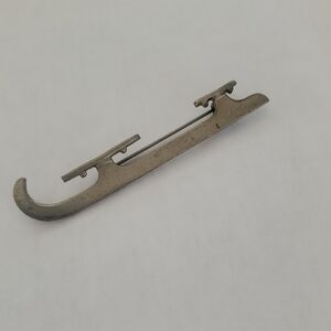 Vintage Metal Ice Skate Pin Blade